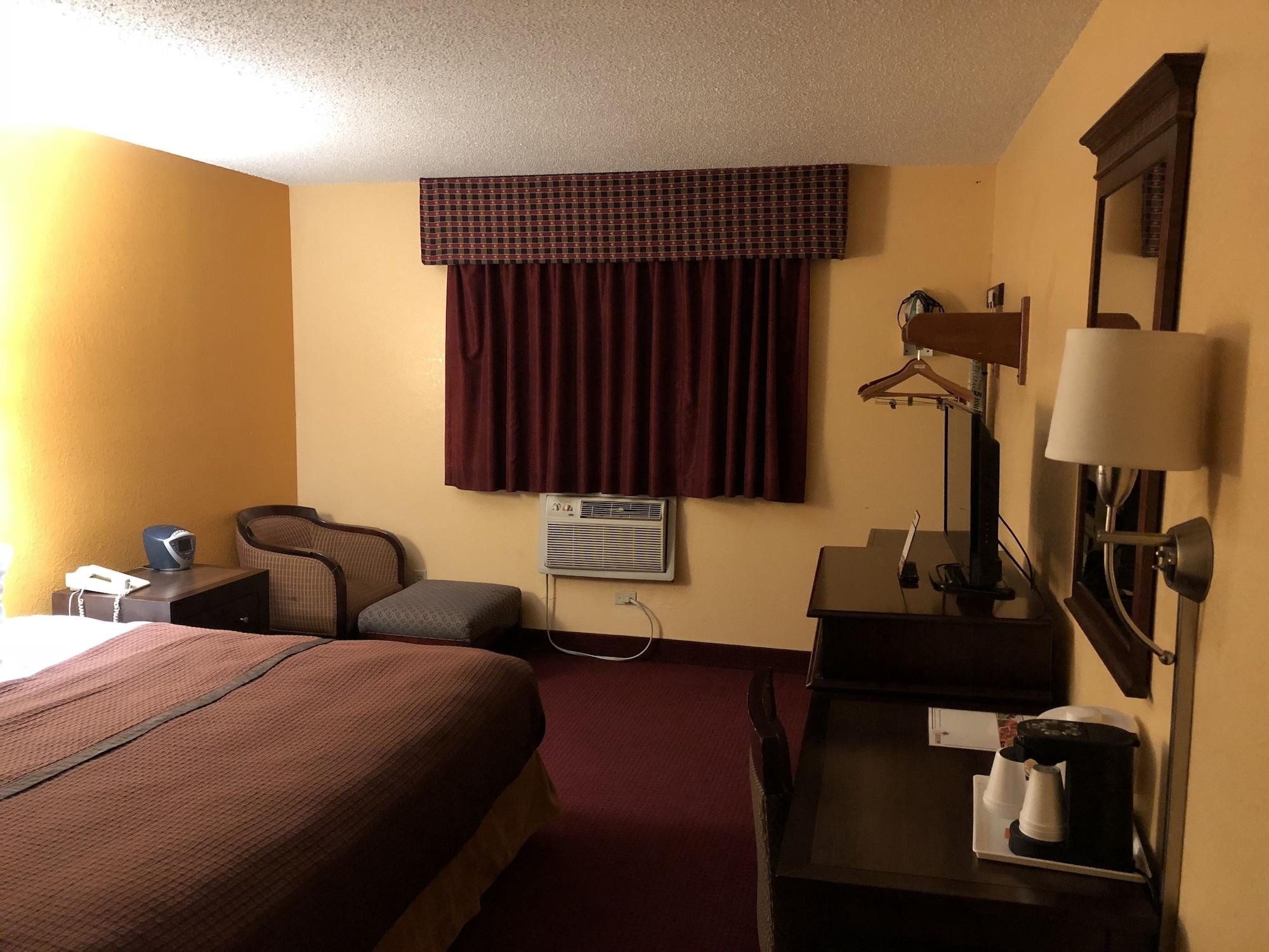 Magnuson Hotel Fort Wayne North - Coliseum Ngoại thất bức ảnh