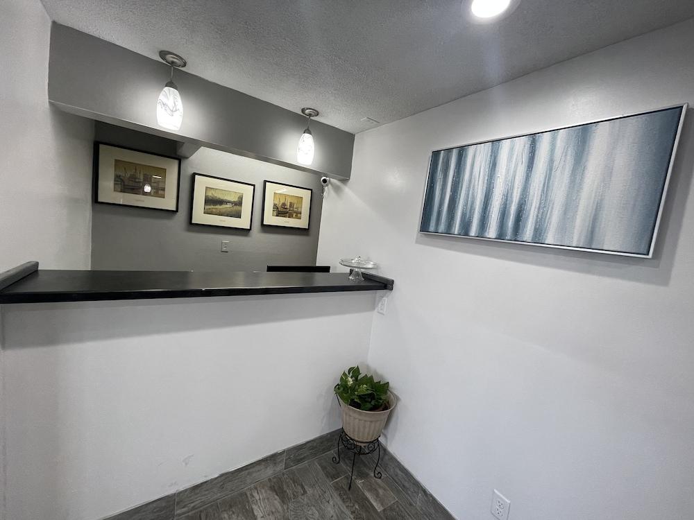 Magnuson Hotel Fort Wayne North - Coliseum Ngoại thất bức ảnh