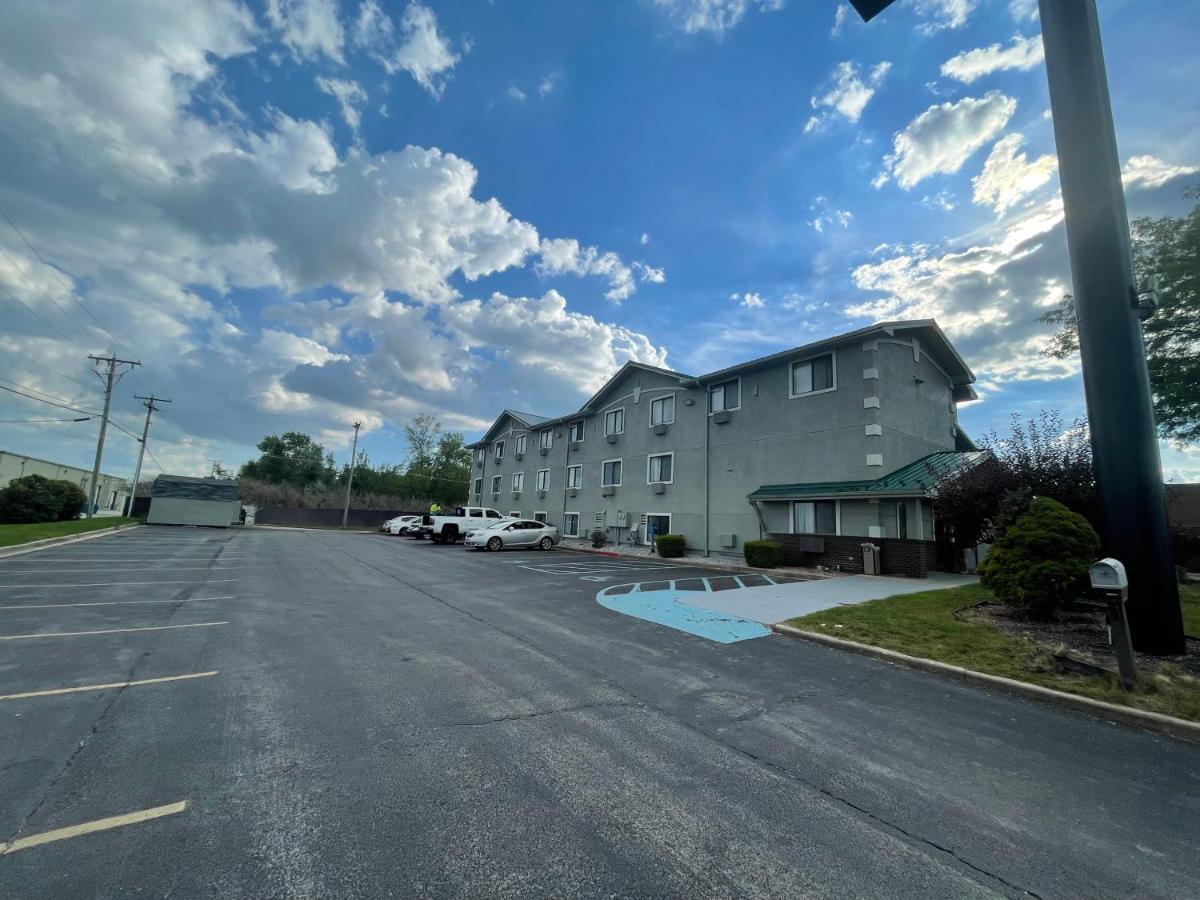 Magnuson Hotel Fort Wayne North - Coliseum Ngoại thất bức ảnh