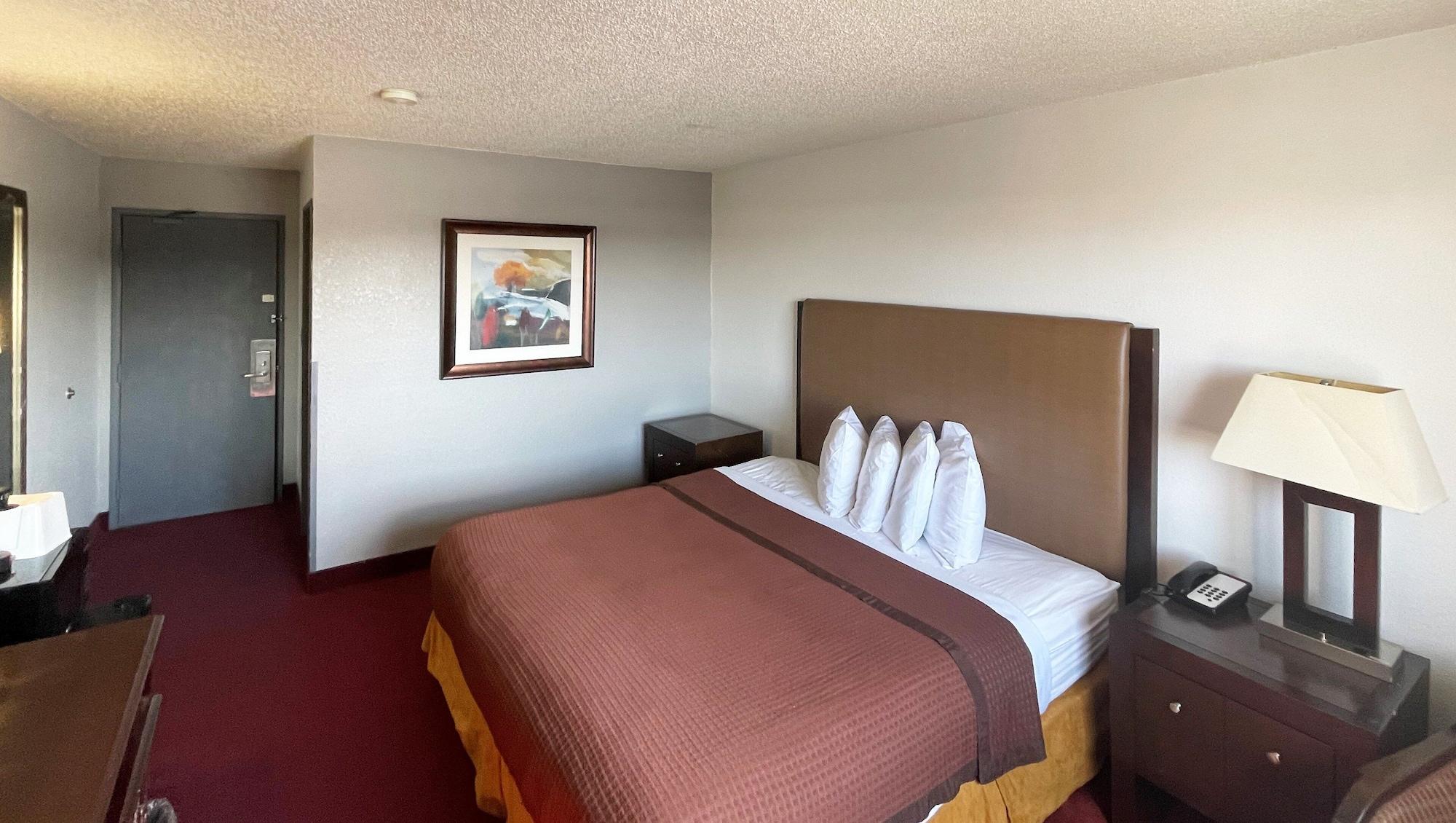 Magnuson Hotel Fort Wayne North - Coliseum Ngoại thất bức ảnh
