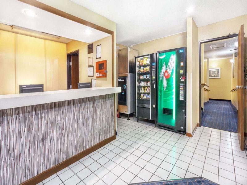 Magnuson Hotel Fort Wayne North - Coliseum Ngoại thất bức ảnh